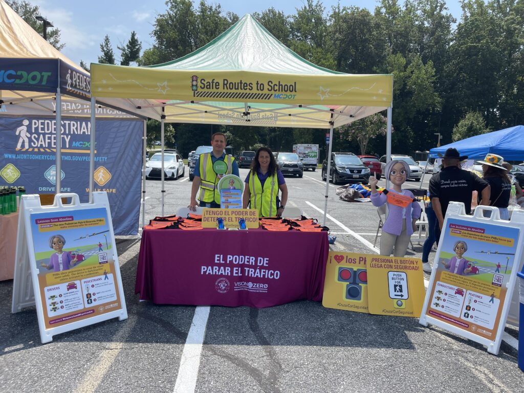 La Abuelina public outreach